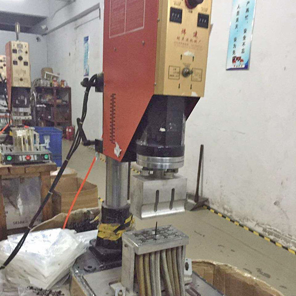 超音波熔接机